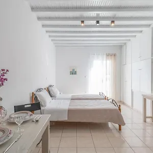 https://tyrovoli.hotels-in-mykonosisland.net